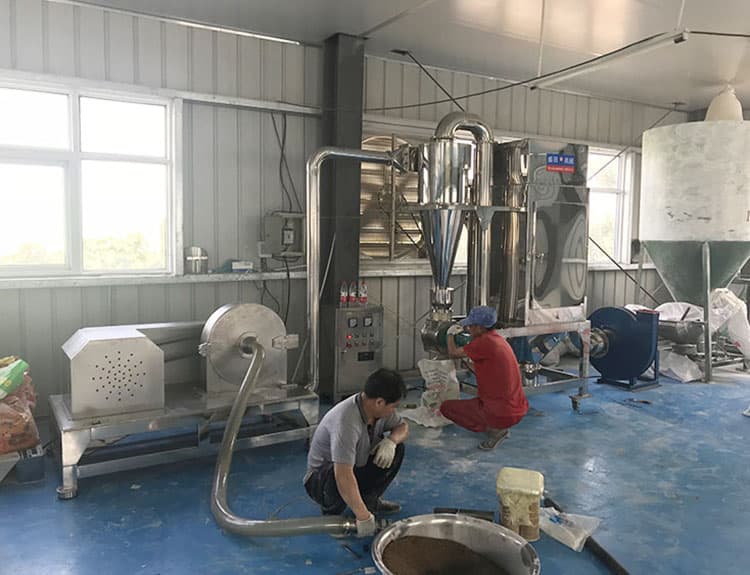 萬能旋風脈沖除塵粉碎機組