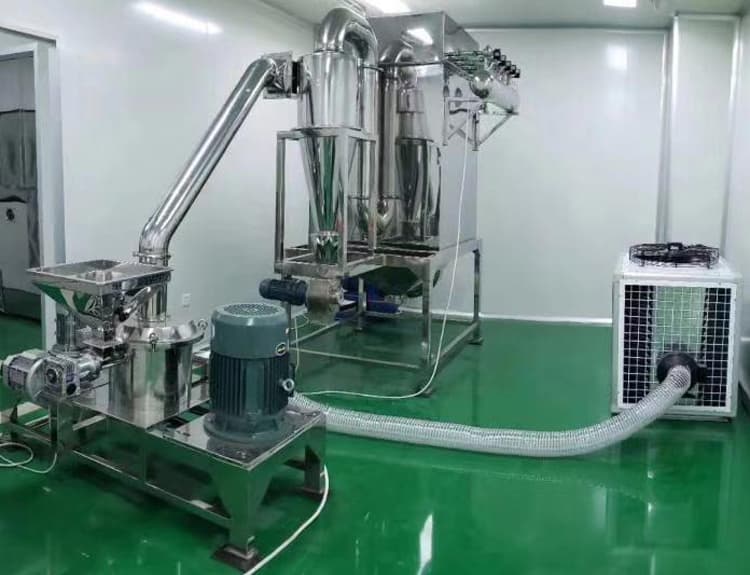 中藥材低溫粉碎機(jī)